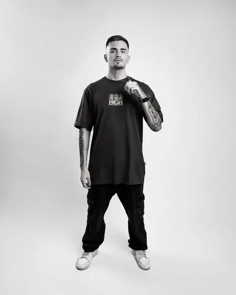 QUINT, Foto imprensa 06 (P&B)